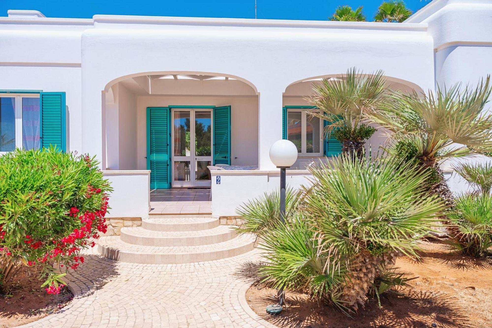 Residence Oasi Sul Mare Torre Suda Ngoại thất bức ảnh