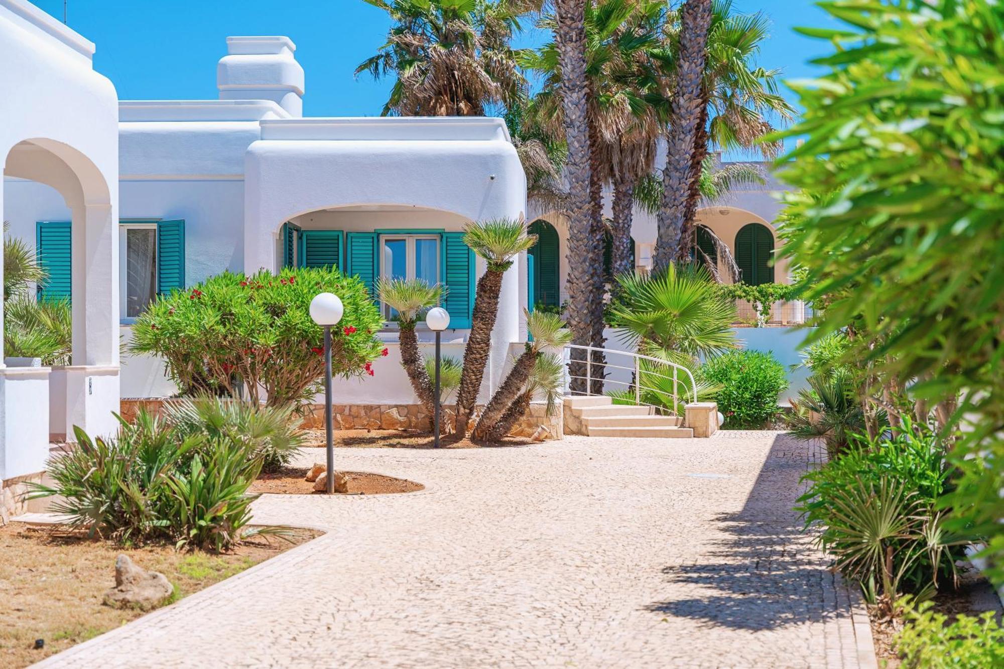 Residence Oasi Sul Mare Torre Suda Ngoại thất bức ảnh
