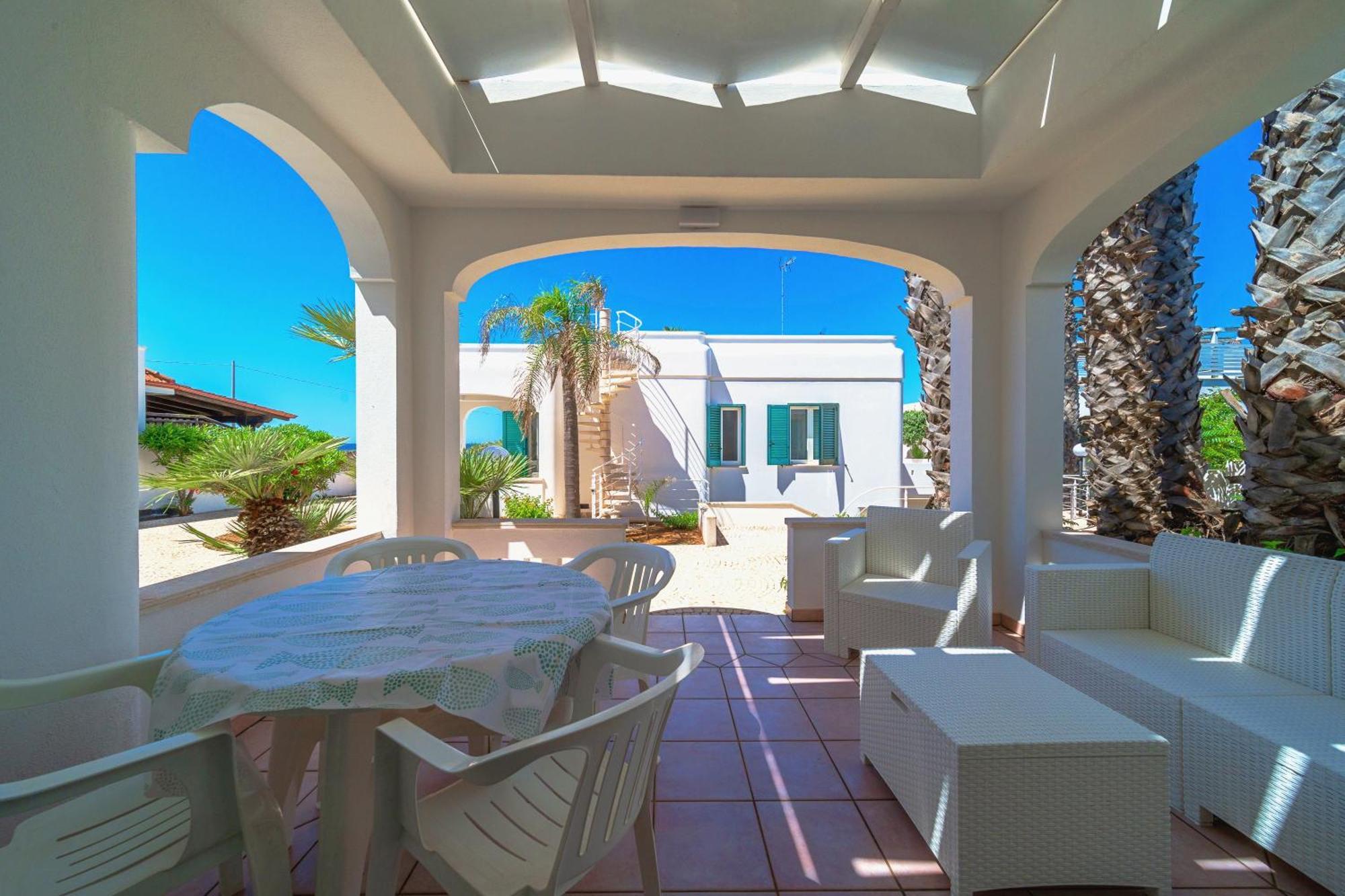 Residence Oasi Sul Mare Torre Suda Ngoại thất bức ảnh
