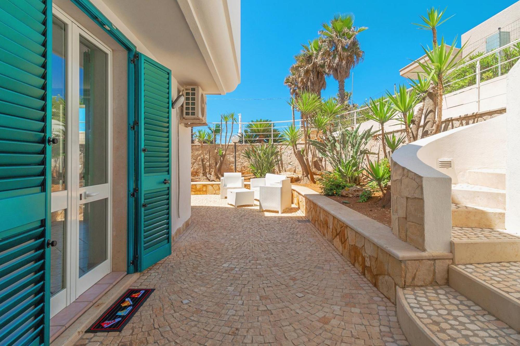 Residence Oasi Sul Mare Torre Suda Ngoại thất bức ảnh